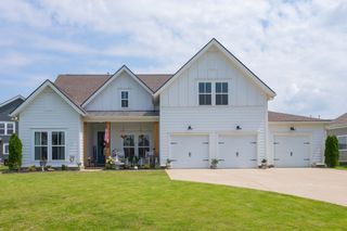 5642 Shelton Blvd, Murfreesboro, TN 37129