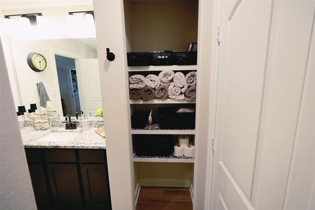 837 Dawn Redwood Court, Conroe, TX 77304