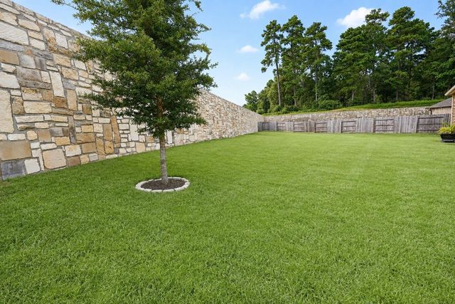 837 Dawn Redwood Court, Conroe, TX 77304