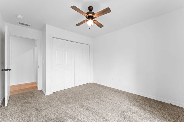 459 Greenbriar Drive, Hollister, MO 65672