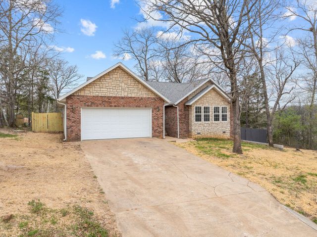 459 Greenbriar Drive, Hollister, MO 65672