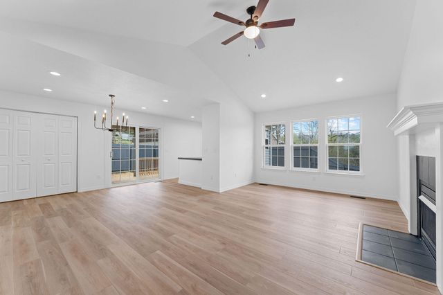 459 Greenbriar Drive, Hollister, MO 65672