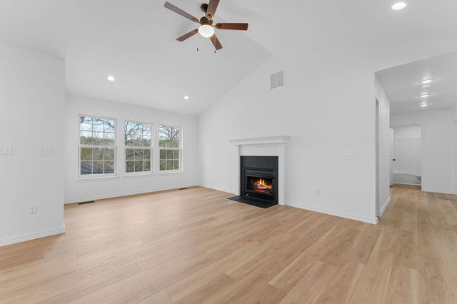 459 Greenbriar Drive, Hollister, MO 65672