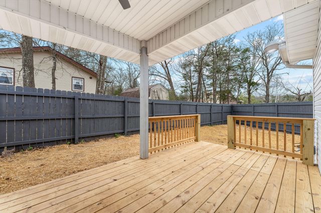 459 Greenbriar Drive, Hollister, MO 65672