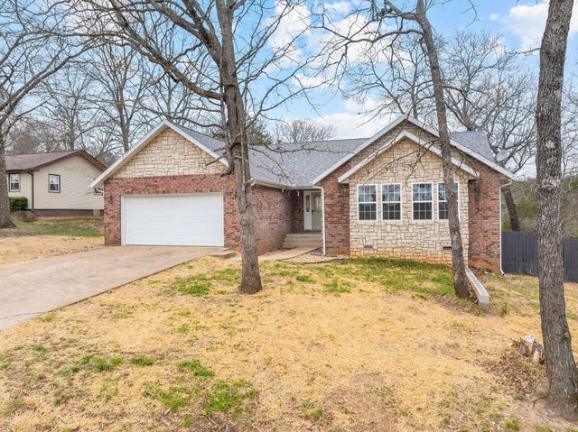 459 Greenbriar Drive, Hollister, MO 65672