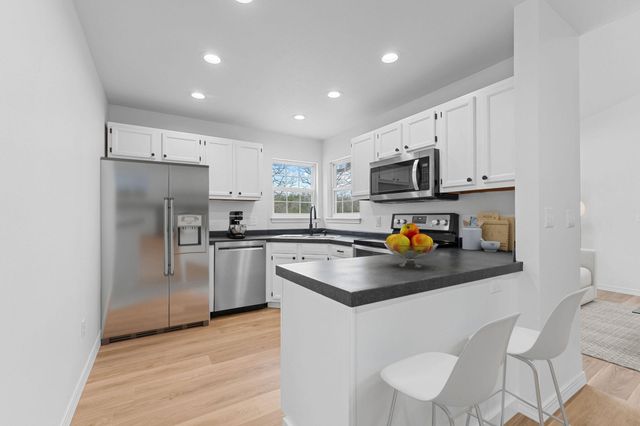 459 Greenbriar Drive, Hollister, MO 65672