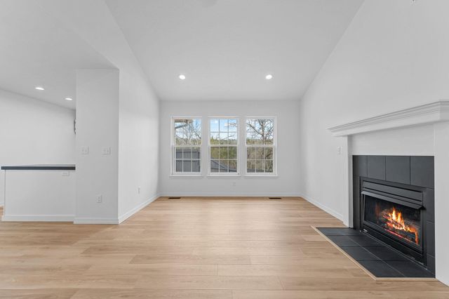 459 Greenbriar Drive, Hollister, MO 65672