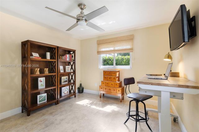 2201 SW 22nd Ter, Miami, FL 33145