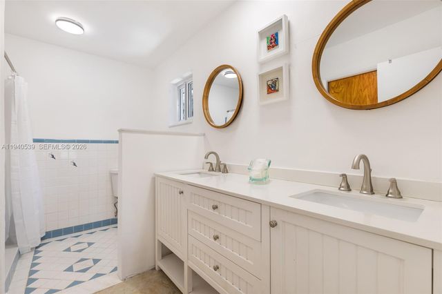 2201 SW 22nd Ter, Miami, FL 33145