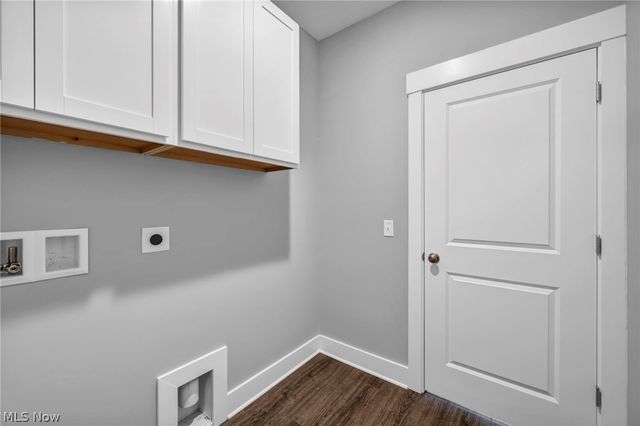 8896 Firethorne Drive, Columbia Station, OH 44028