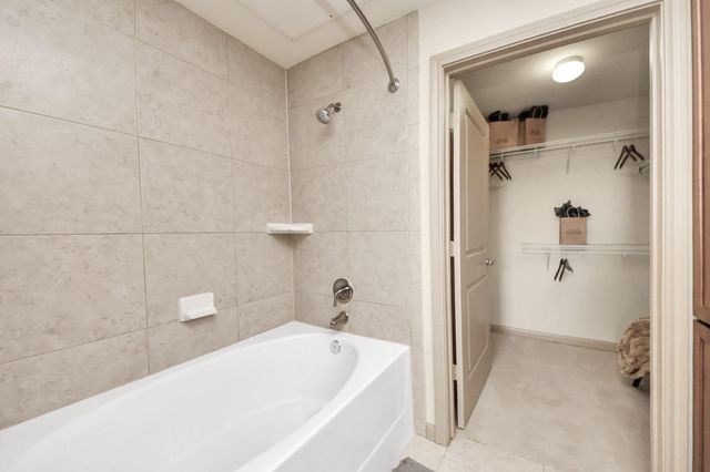 6363 San Felipe Street 251, Houston, TX 77057