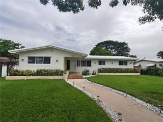 3410 Cleveland Street, Hollywood, FL 33021