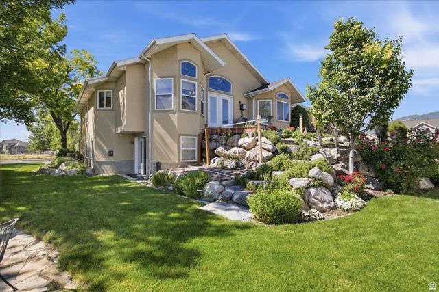 1832 N OLSEN WAY, West Bountiful, UT 84087
