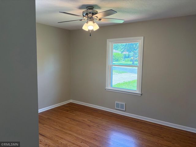 1644 Nevada Avenue S, Saint Louis Park, MN 55426