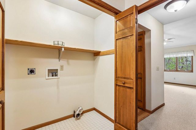 2908 Valley AVENUE, West Bend, WI 53095