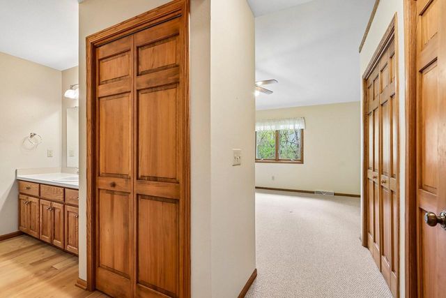 2908 Valley AVENUE, West Bend, WI 53095