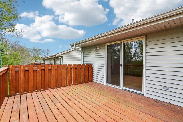 2908 Valley AVENUE, West Bend, WI 53095