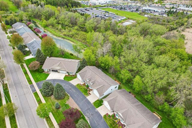 2908 Valley AVENUE, West Bend, WI 53095
