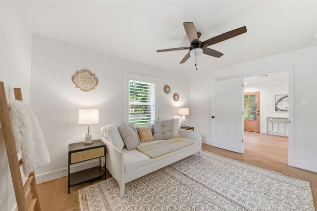 2210 Wakefield Drive, Houston, TX 77018