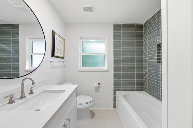 2210 Wakefield Drive, Houston, TX 77018
