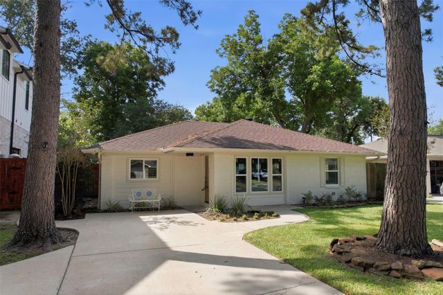 2210 Wakefield Drive, Houston, TX 77018