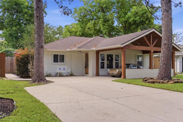 2210 Wakefield Drive, Houston, TX 77018
