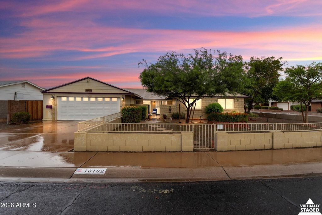10102 W DEANNE Drive, Sun City, AZ 85351 — exterior