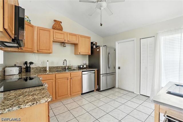 324 NW 24th TER, Cape Coral, FL 33993