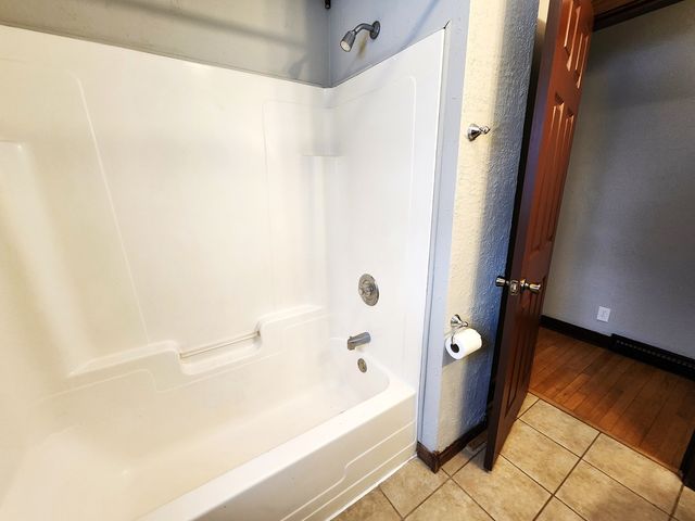 365 Vandalia Street, Elgin, IL 60123