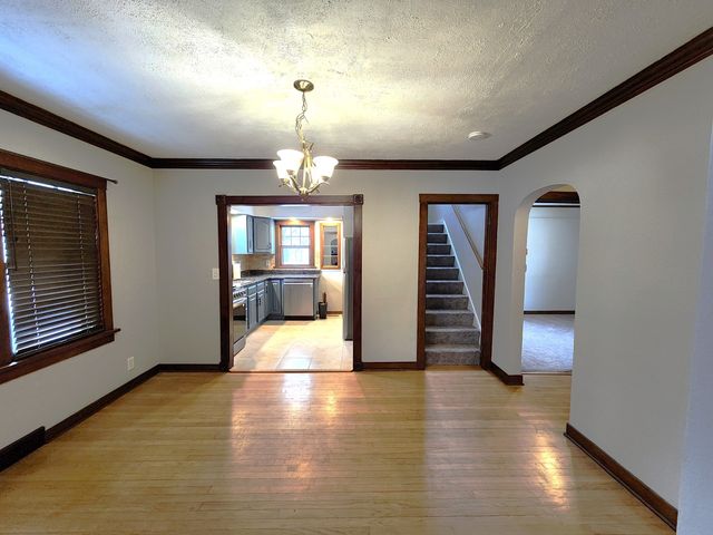 365 Vandalia Street, Elgin, IL 60123