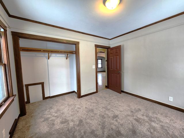 365 Vandalia Street, Elgin, IL 60123