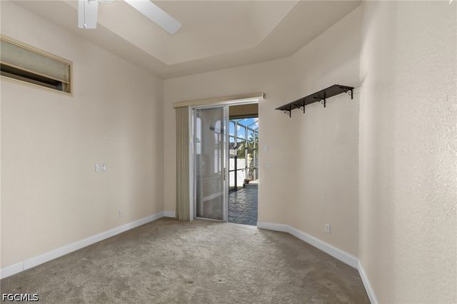 1935 SE 26th ST, Cape Coral, FL 33904