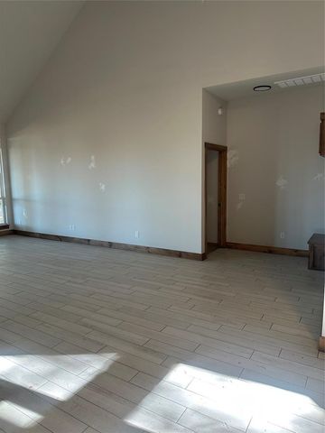 9380 Tallpines Road, Noble, OK 73086