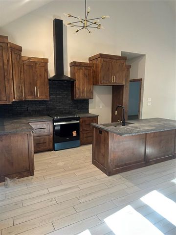 9380 Tallpines Road, Noble, OK 73086