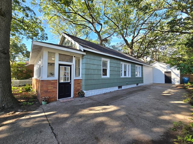 2933 Leahy Street, Muskegon Heights, MI 49444