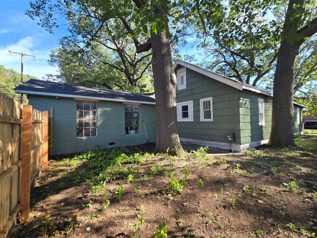 2933 Leahy Street, Muskegon Heights, MI 49444
