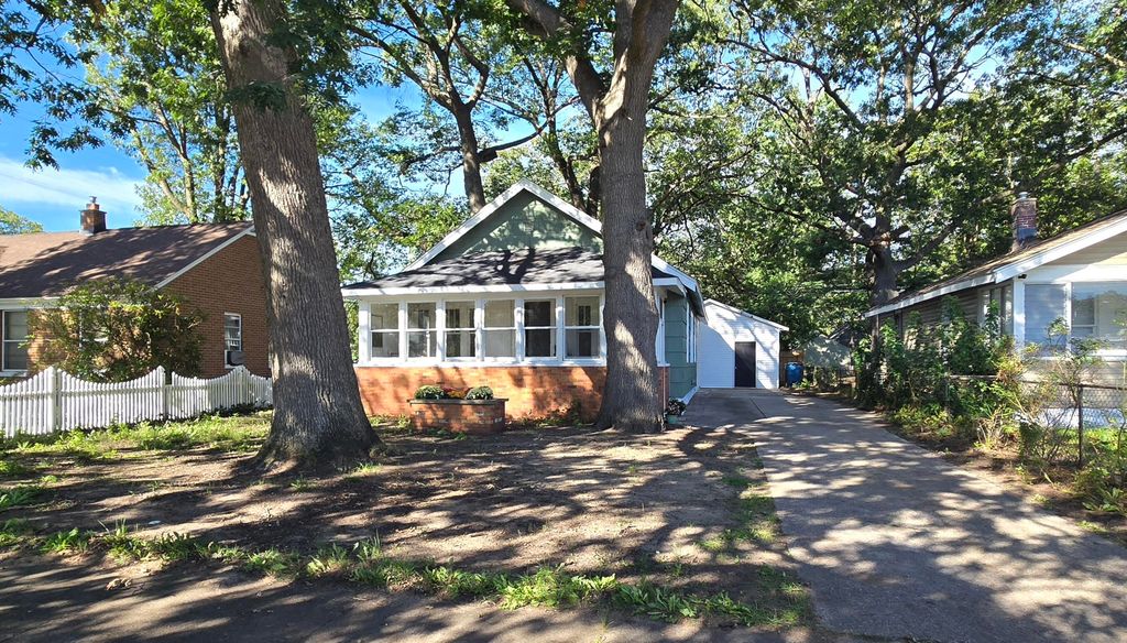 2933 Leahy Street, Muskegon Heights, MI 49444