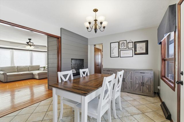 815 Carlton Avenue, Mountain Grove, MO 65711