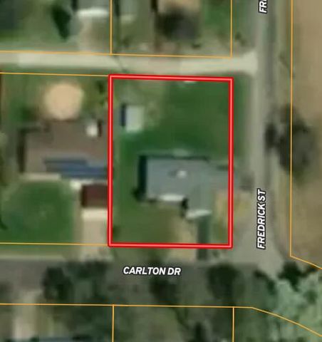 815 Carlton Avenue, Mountain Grove, MO 65711