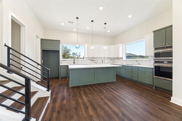 1525 Caywood Lane E, Houston, TX 77055