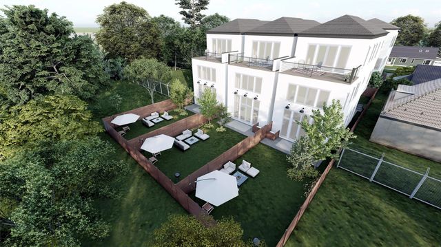 1525 Caywood Lane E, Houston, TX 77055