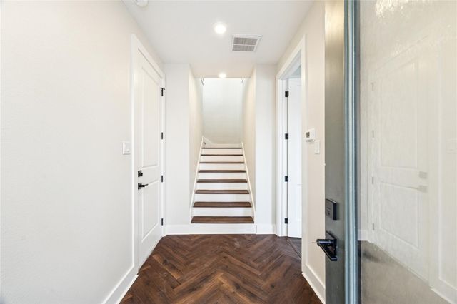 1525 Caywood Lane E, Houston, TX 77055