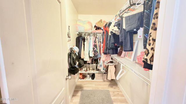 4050 E SILVERBELL Road, San Tan Valley, AZ 85143