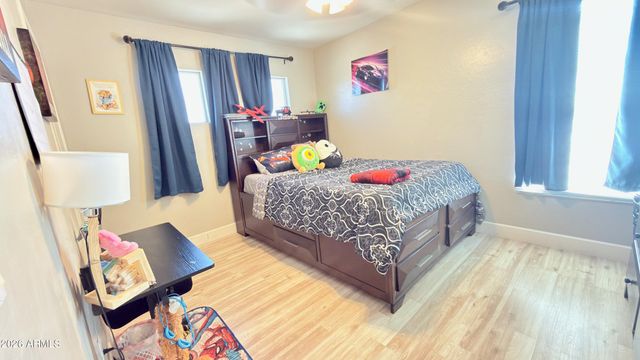 4050 E SILVERBELL Road, San Tan Valley, AZ 85143