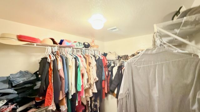 4050 E SILVERBELL Road, San Tan Valley, AZ 85143