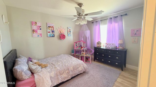 4050 E SILVERBELL Road, San Tan Valley, AZ 85143