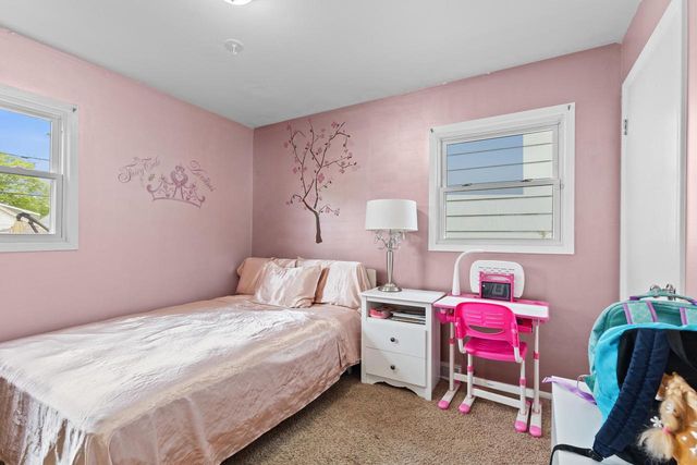 2108 72nd STREET, West Allis, WI 53219