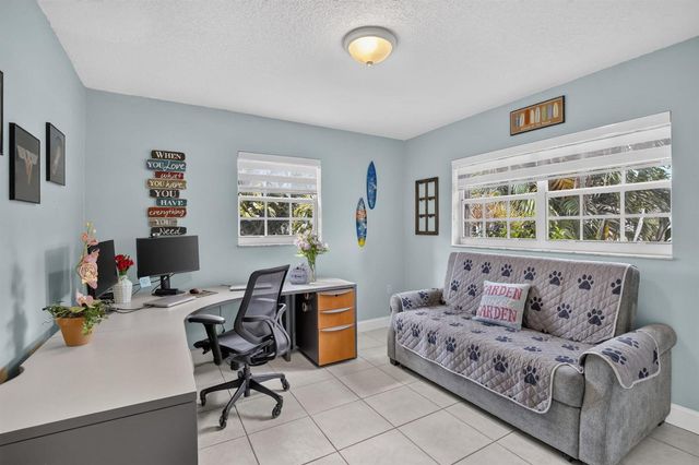 1851 NW 106TH Avenue, Pembroke Pines, FL 33026