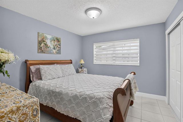 1851 NW 106TH Avenue, Pembroke Pines, FL 33026