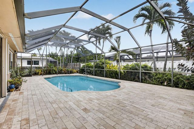 1851 NW 106TH Avenue, Pembroke Pines, FL 33026
